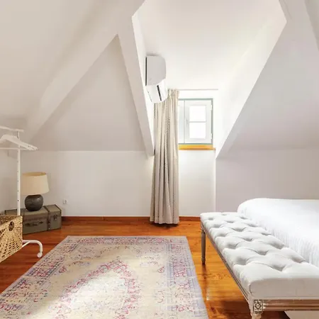 Pateo Santo Estevao-self Catering * Lisboa