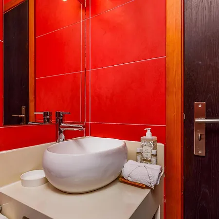 Pateo Santo Estevao-self Catering * Lisboa