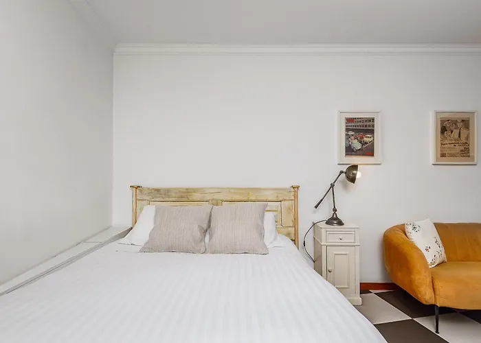 Pateo Santo Estevao-self Catering * Lisboa
