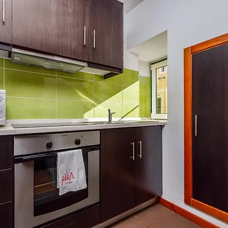 帕特奥斯昂托艾斯特瓦-自助式公寓酒店 * Lisboa